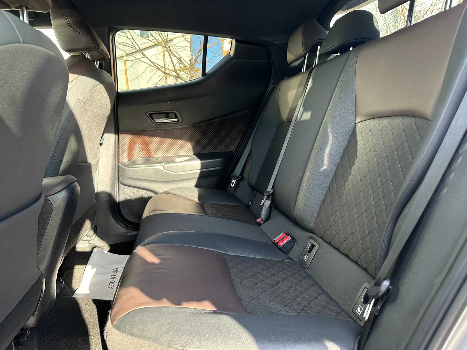 Toyota C-HR Гаранция/1.8 Hybrid - изображение 9 | Auto.bg Toyota C-HR Гаранция/1.8 Hybrid - изображение 9