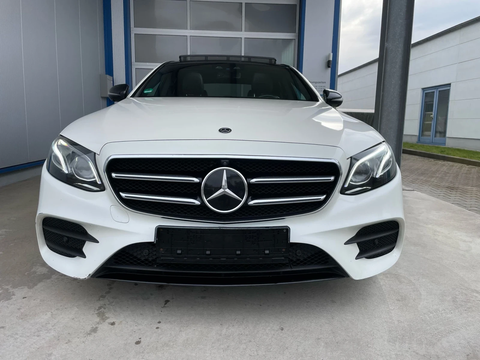 Mercedes-Benz E 400  - изображение 6 | Auto.bg Mercedes-Benz E 400  - изображение 6