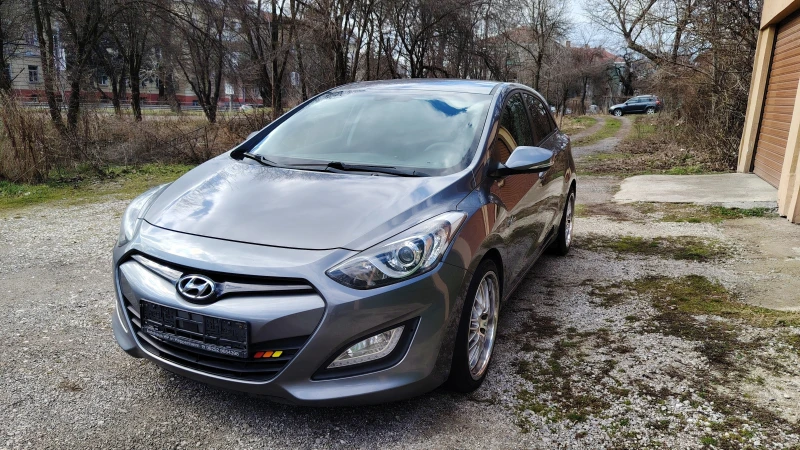 Hyundai I30 1.6 CRDI Navi - 4300 € / 8410.07 лв. - 96164472 1 | Car24.bg Hyundai I30 1.6 CRDI Navi - 4300 € / 8410.07 лв. - 96164472 1
