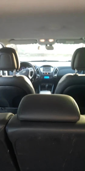 Hyundai IX35 - 9200 € / 17993.64 лв. - 50314343 8 | Car24.bg Hyundai IX35 - 9200 € / 17993.64 лв. - 50314343 8