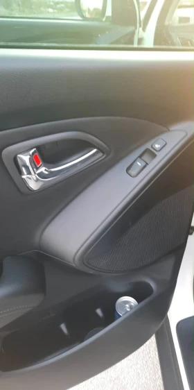 Hyundai IX35 - 9200 € / 17993.64 лв. - 50314343 6 | Car24.bg Hyundai IX35 - 9200 € / 17993.64 лв. - 50314343 6