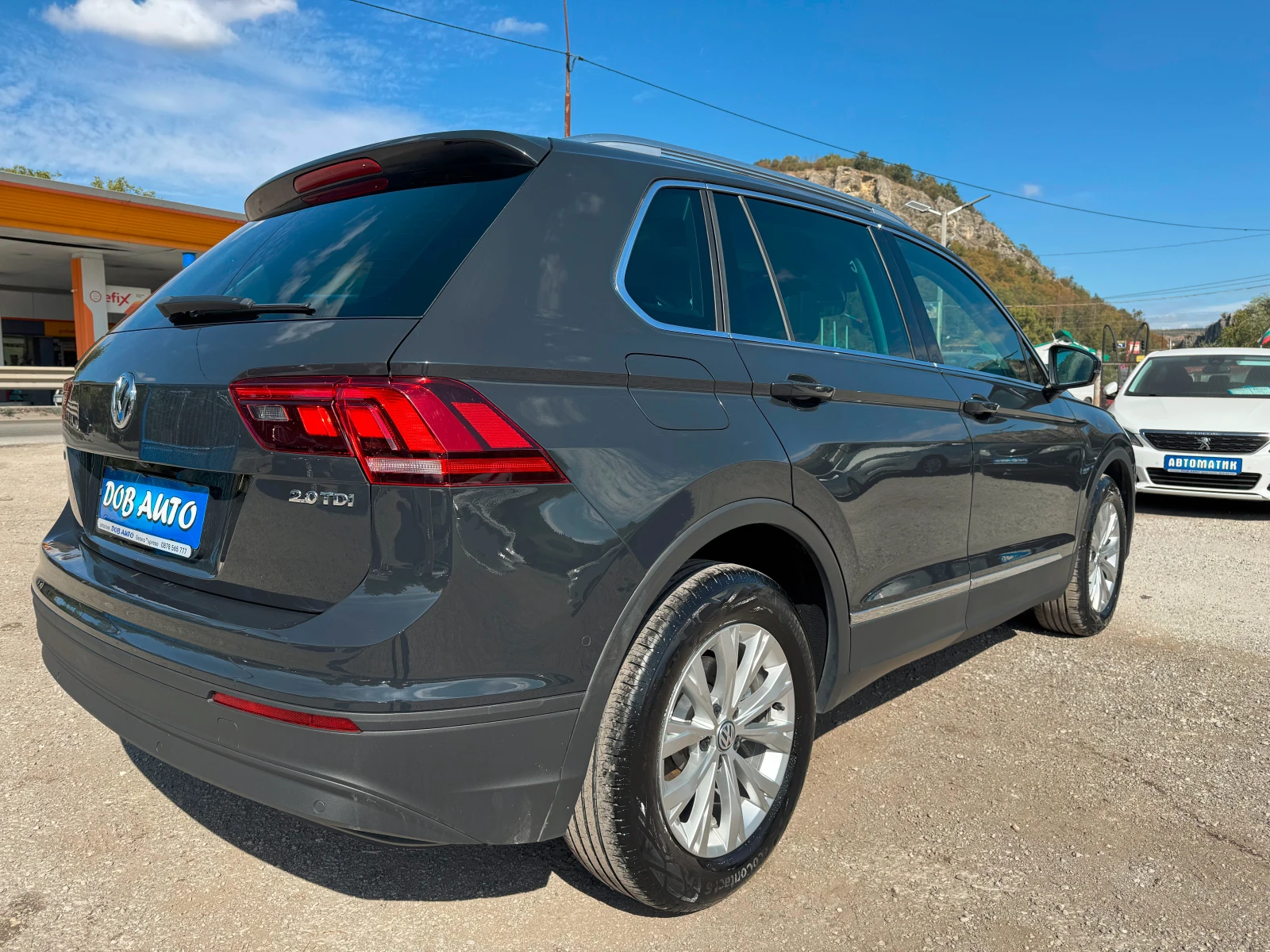 VW Tiguan 2.0tdi-150k.cДИСТРОНИК!САМОПАРКИРАНЕ!КАМЕРА!НАВИГ - изображение 6 | Auto.bg VW Tiguan 2.0tdi-150k.cДИСТРОНИК!САМОПАРКИРАНЕ!КАМЕРА!НАВИГ - изображение 6