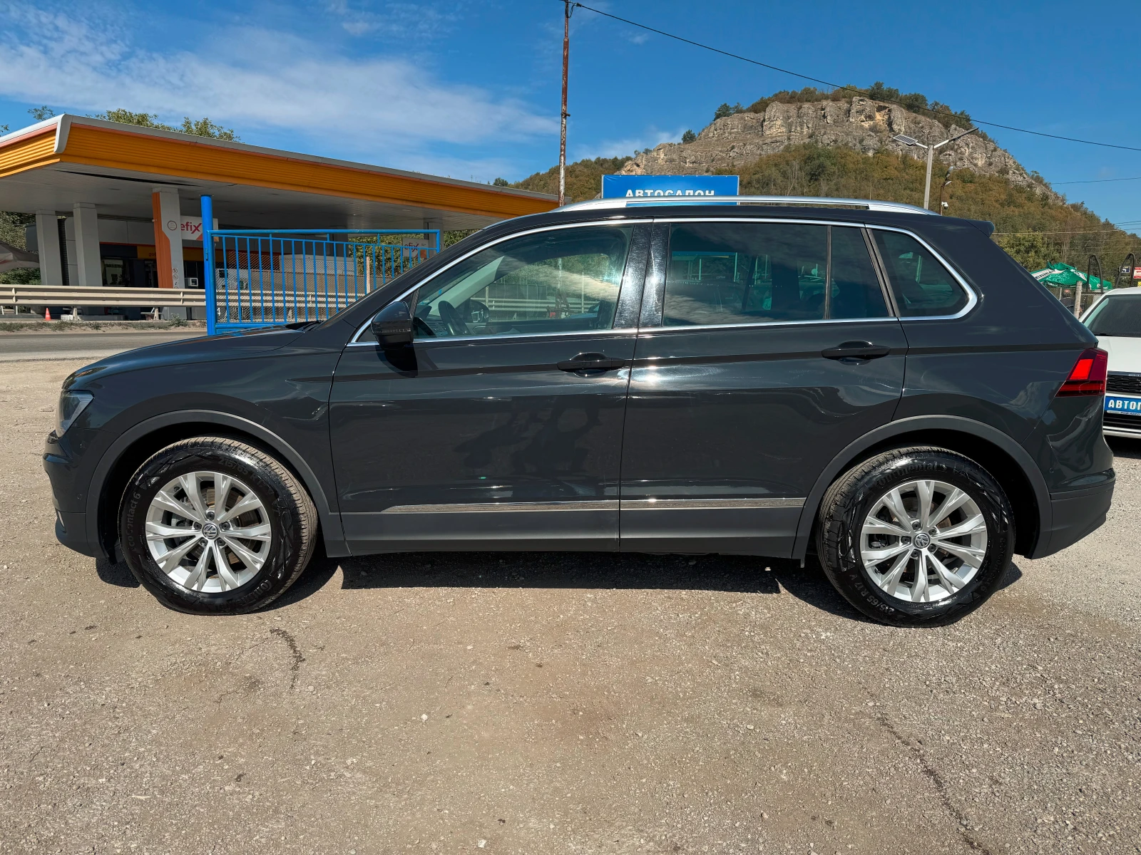 VW Tiguan 2.0tdi-150k.cДИСТРОНИК!САМОПАРКИРАНЕ!КАМЕРА!НАВИГ - изображение 3 | Auto.bg VW Tiguan 2.0tdi-150k.cДИСТРОНИК!САМОПАРКИРАНЕ!КАМЕРА!НАВИГ - изображение 3