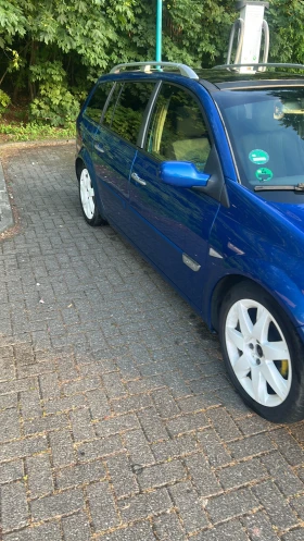 Renault Megane undefined | Auto.bg — изображение 3 Renault Megane undefined | Auto.bg — изображение 3