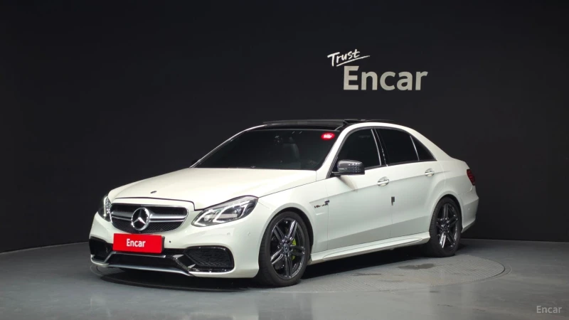 Mercedes-Benz E 63 AMG RETROFIT* HARMAN* CARBON* ОБДУХ* КРАЙНА ЦЕНА - 16599 € - 21582697 1 | Car24.bg Mercedes-Benz E 63 AMG RETROFIT* HARMAN* CARBON* ОБДУХ* КРАЙНА ЦЕНА - 16599 € - 21582697 1