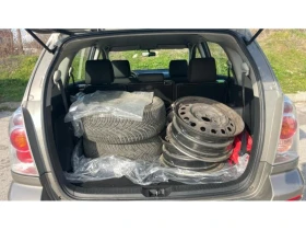 Toyota Corolla verso 2.2 D4D - 2600 € / 5085.16 лв. - 57641205 10 | Car24.bg Toyota Corolla verso 2.2 D4D - 2600 € / 5085.16 лв. - 57641205 10