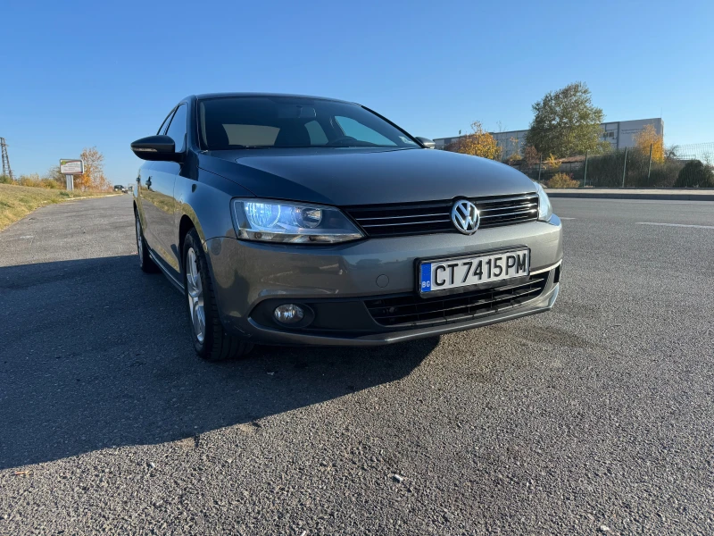 VW Jetta 1.6 - 5500 € / 10757.07 лв. - 74094584 1 | Car24.bg VW Jetta 1.6 - 5500 € / 10757.07 лв. - 74094584 1