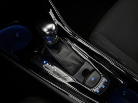 Toyota C-HR 1.8 Dynamic Hybrid Автоматик 98 к.с | Auto.bg — изображение 16 Toyota C-HR 1.8 Dynamic Hybrid Автоматик 98 к.с | Auto.bg — изображение 16