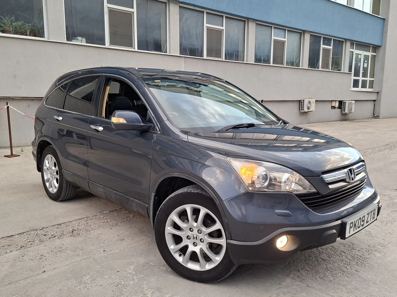 Honda Cr-v Executive | Auto.bg — изображение 1 Honda Cr-v Executive | Auto.bg — изображение 1