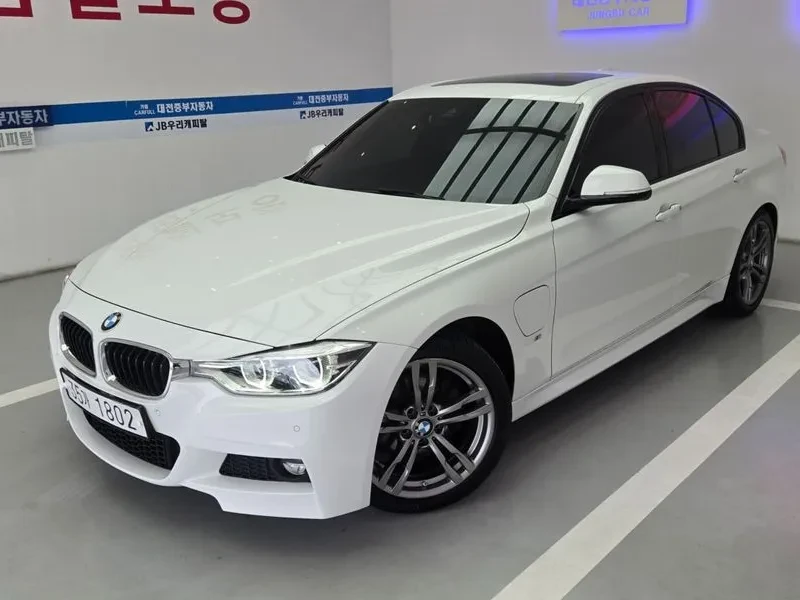 BMW 330 M Sports Hybrid - САМО 30% АВАНС - 19210 € - 50712581 1 | Car24.bg BMW 330 M Sports Hybrid - САМО 30% АВАНС - 19210 € - 50712581 1