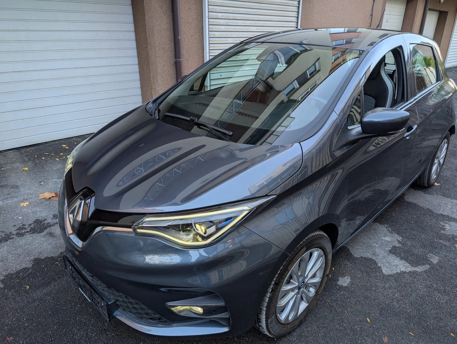 Renault Zoe 52kWh_CCS_Камера_Пред/Зад.пактр_SoH 96%_Сертиф - изображение 4 | Auto.bg Renault Zoe 52kWh_CCS_Камера_Пред/Зад.пактр_SoH 96%_Сертиф - изображение 4