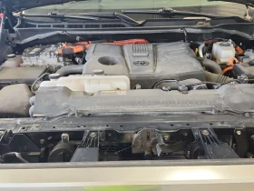 Toyota Tundra LIMITED HYBRID CREW CAB SHORT BED | Auto.bg — изображение 16 Toyota Tundra LIMITED HYBRID CREW CAB SHORT BED | Auto.bg — изображение 16