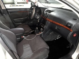 Toyota Avensis 2.0 Бензин 147к.с - 1800 € - 76819451 12 | Car24.bg Toyota Avensis 2.0 Бензин 147к.с - 1800 € - 76819451 12