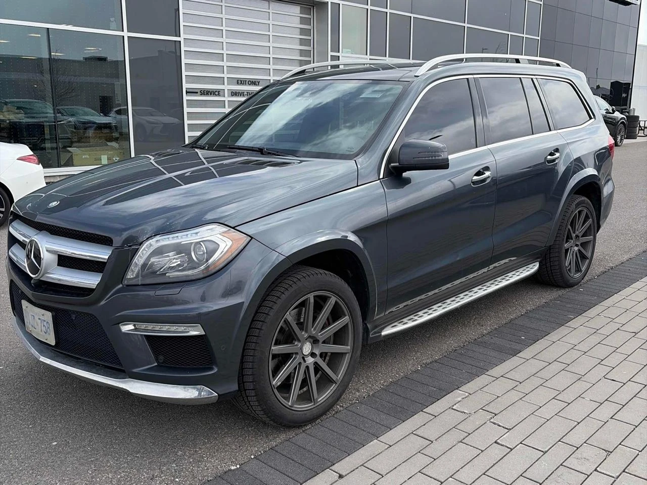 Mercedes-Benz GL 350 d* AMG* Distr* 360* Обдухване* Вакуум* 2ри чифт* | Auto.bg — изображение 1 Mercedes-Benz GL 350 d* AMG* Distr* 360* Обдухване* Вакуум* 2ри чифт* | Auto.bg — изображение 1