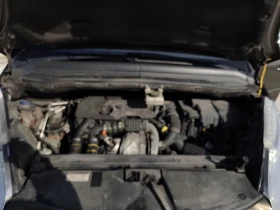 Citroen C4 Picasso 1.6HDI, EURO 5 - 1980 € / 3872.54 лв. - 58236883 13 | Car24.bg Citroen C4 Picasso 1.6HDI, EURO 5 - 1980 € / 3872.54 лв. - 58236883 13