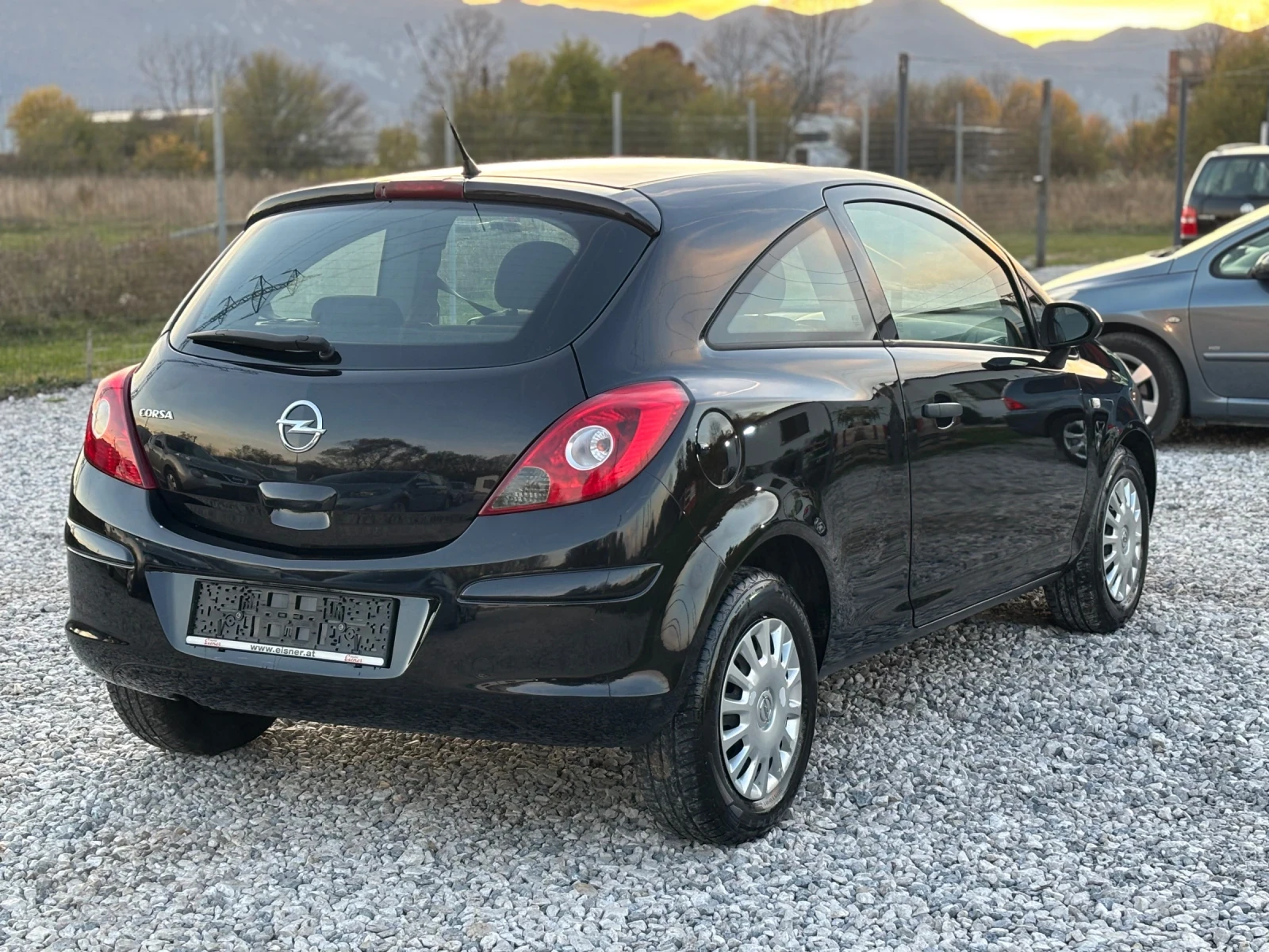 Opel Corsa 1.4Бензин/2011г/133хил км - изображение 5 | Auto.bg Opel Corsa 1.4Бензин/2011г/133хил км - изображение 5