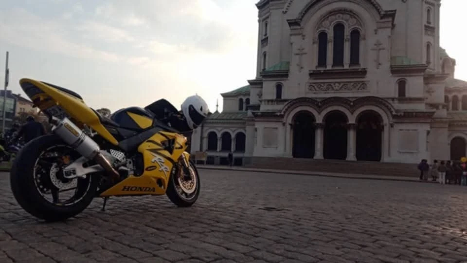 Honda Cbr Honda CBR 954 RR Fire Blade - изображение 3 | Auto.bg Honda Cbr Honda CBR 954 RR Fire Blade - изображение 3