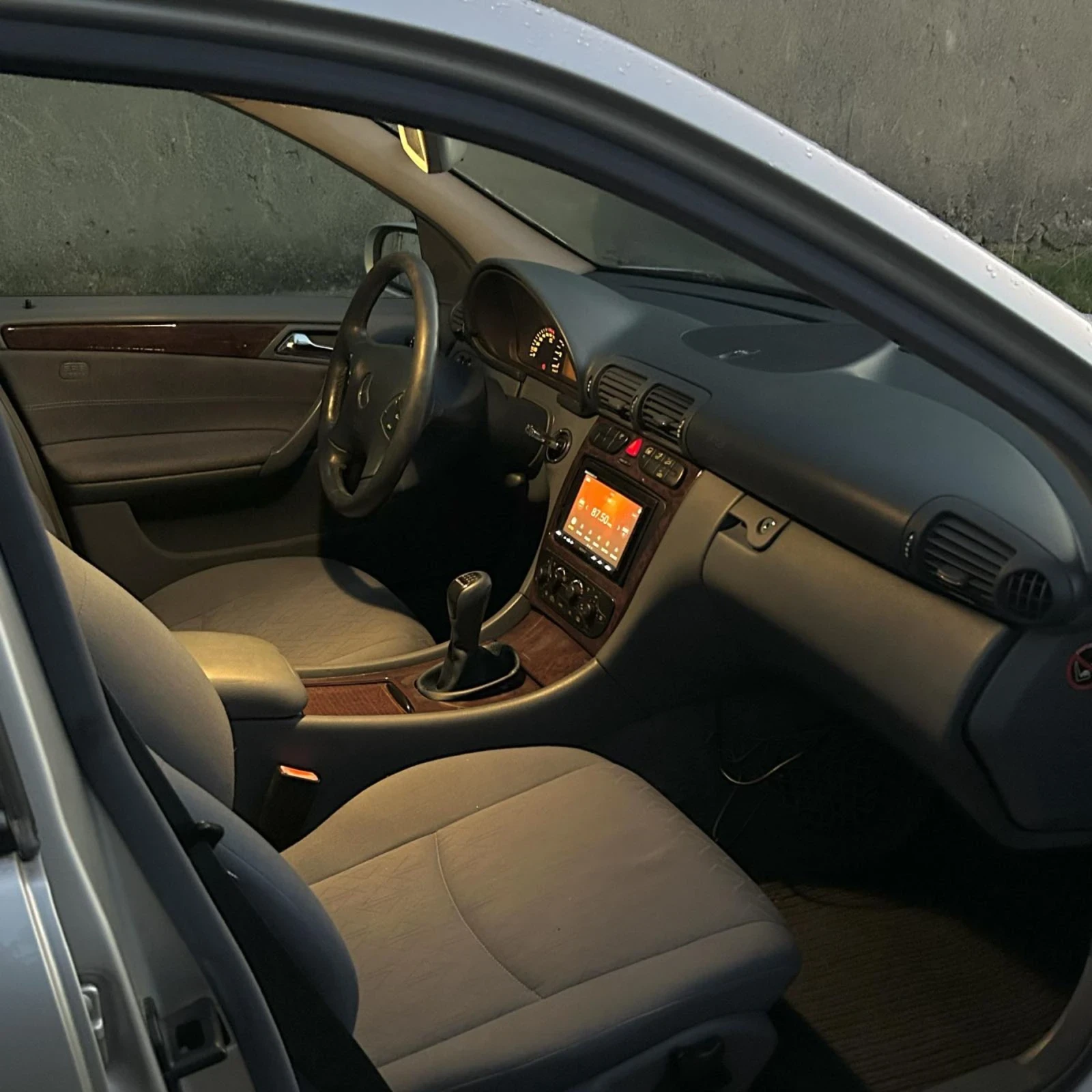 Mercedes-Benz C 180 ELEGANCE - изображение 10 | Auto.bg Mercedes-Benz C 180 ELEGANCE - изображение 10