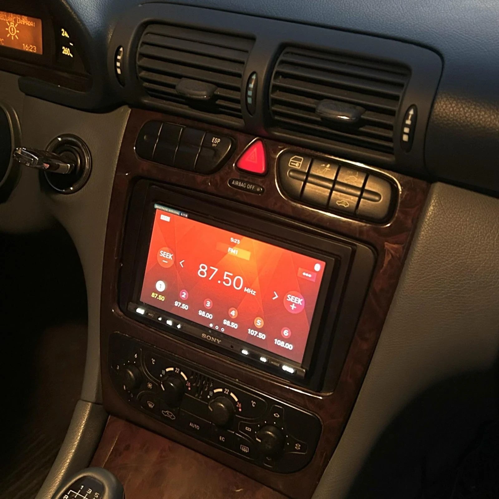 Mercedes-Benz C 180 ELEGANCE - изображение 6 | Auto.bg Mercedes-Benz C 180 ELEGANCE - изображение 6