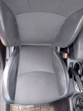Peugeot 4007 2.2 HDI 156 К.С. - 5200 € / 10170.32 лв. - 23070056 7 | Car24.bg Peugeot 4007 2.2 HDI 156 К.С. - 5200 € / 10170.32 лв. - 23070056 7