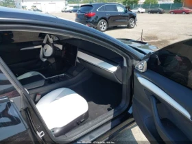 Tesla Model 3 PERFORMANCE DUAL MOTOR - 17000 € - 19847057 5 | Car24.bg Tesla Model 3 PERFORMANCE DUAL MOTOR - 17000 € - 19847057 5