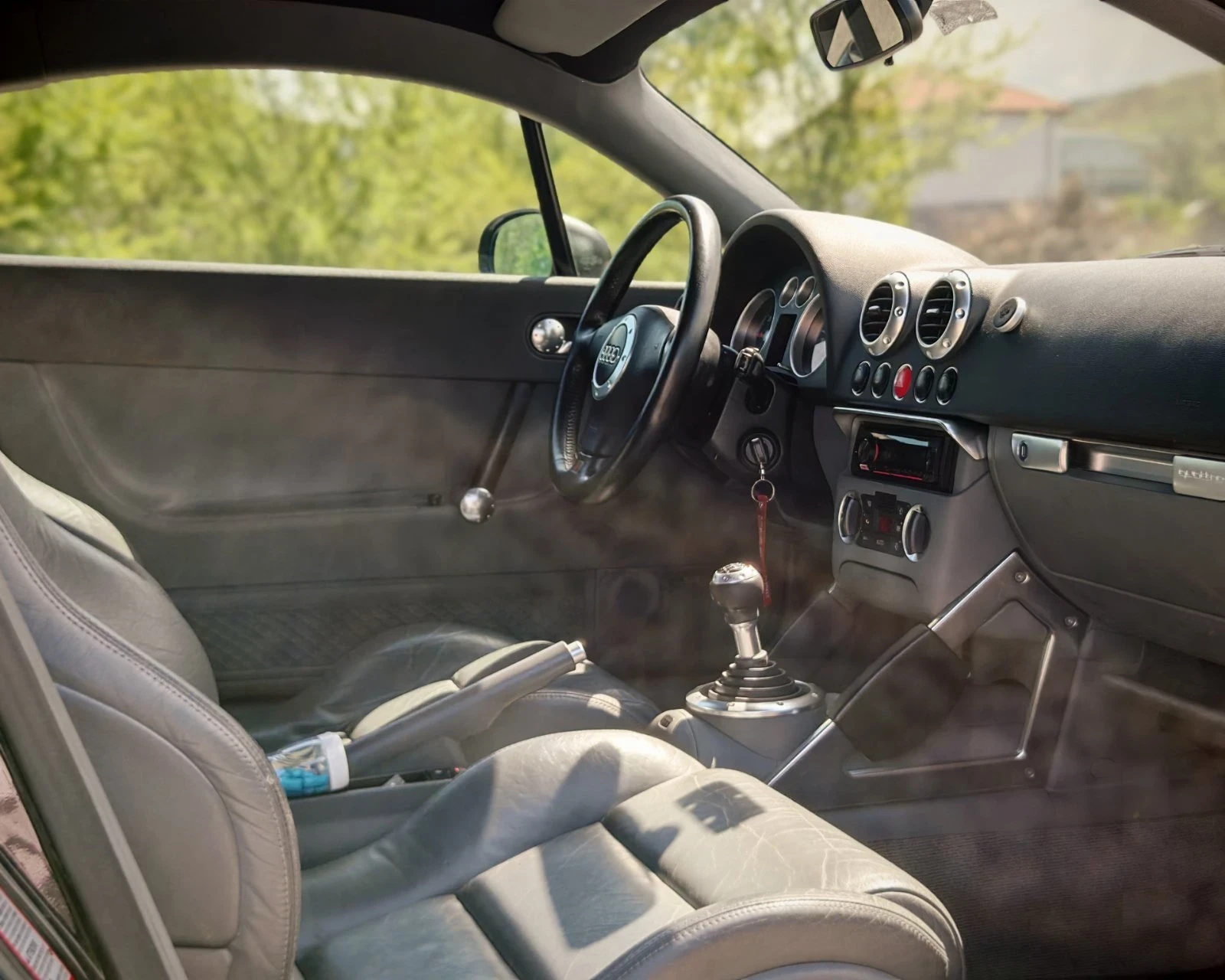 Audi Tt APX Quattro 224кс. - изображение 5 | Auto.bg Audi Tt APX Quattro 224кс. - изображение 5