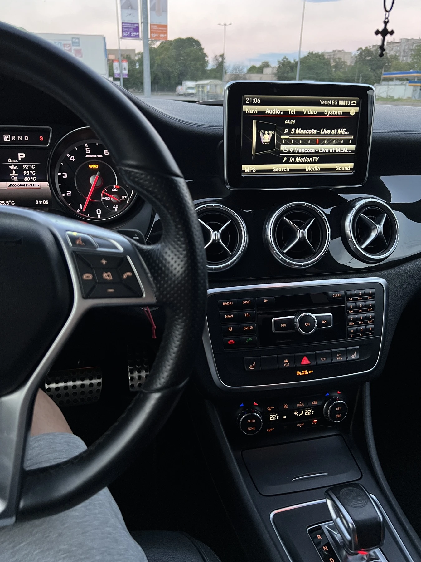 Mercedes-Benz CLA 45 AMG 4Matic - изображение 9 | Auto.bg Mercedes-Benz CLA 45 AMG 4Matic - изображение 9