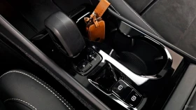 Volvo XC40 B4 Black Edition* КОЖА* НАВИ* ПАНО* 360 | Auto.bg — изображение 12 Volvo XC40 B4 Black Edition* КОЖА* НАВИ* ПАНО* 360 | Auto.bg — изображение 12