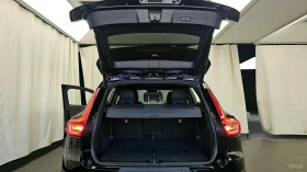 Volvo XC40 B4 Black Edition* КОЖА* НАВИ* ПАНО* 360 | Auto.bg — изображение 5 Volvo XC40 B4 Black Edition* КОЖА* НАВИ* ПАНО* 360 | Auto.bg — изображение 5