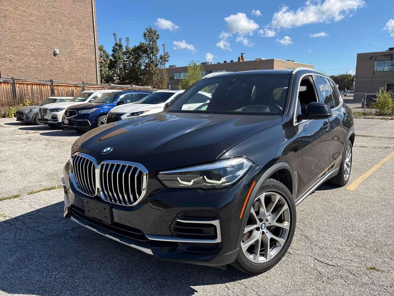 BMW X5 * xDrive40i * НА ВЪЗДУХ* ВАКУУМ* H/K* ОБДУХВАНЕ* | Auto.bg — изображение 1 BMW X5 * xDrive40i * НА ВЪЗДУХ* ВАКУУМ* H/K* ОБДУХВАНЕ* | Auto.bg — изображение 1