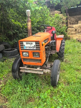 Трактор Dong Feng 180