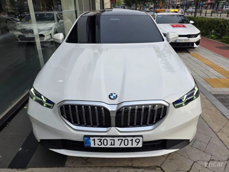 BMW 520 520i - 29870 € - 64243303 1 | Car24.bg BMW 520 520i - 29870 € - 64243303 1