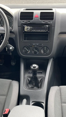 VW Golf 1.9TDI 105к.с. - 6399 лв. / 3271.76 € - 54630527 8 | Car24.bg VW Golf 1.9TDI 105к.с. - 6399 лв. / 3271.76 € - 54630527 8