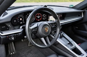 Porsche 911 CARRERA 4S* MATRIX* SPORT CHRONO* KEYLESS* BOSE* | Auto.bg — изображение 9 Porsche 911 CARRERA 4S* MATRIX* SPORT CHRONO* KEYLESS* BOSE* | Auto.bg — изображение 9