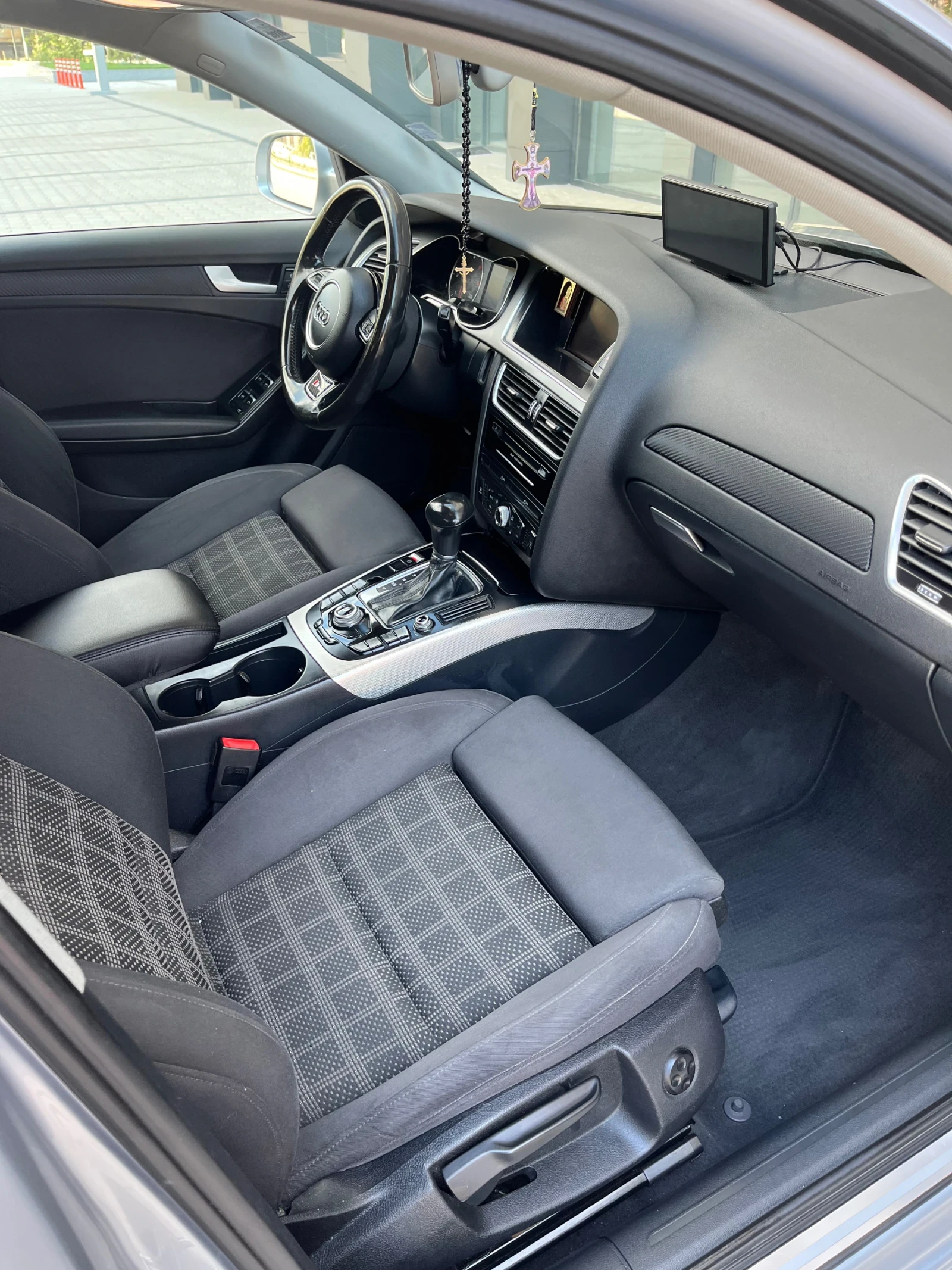 Audi A4 Audi A4 B8.5 S-line Avant 155000км Реални км  - изображение 5 | Auto.bg Audi A4 Audi A4 B8.5 S-line Avant 155000км Реални км  - изображение 5