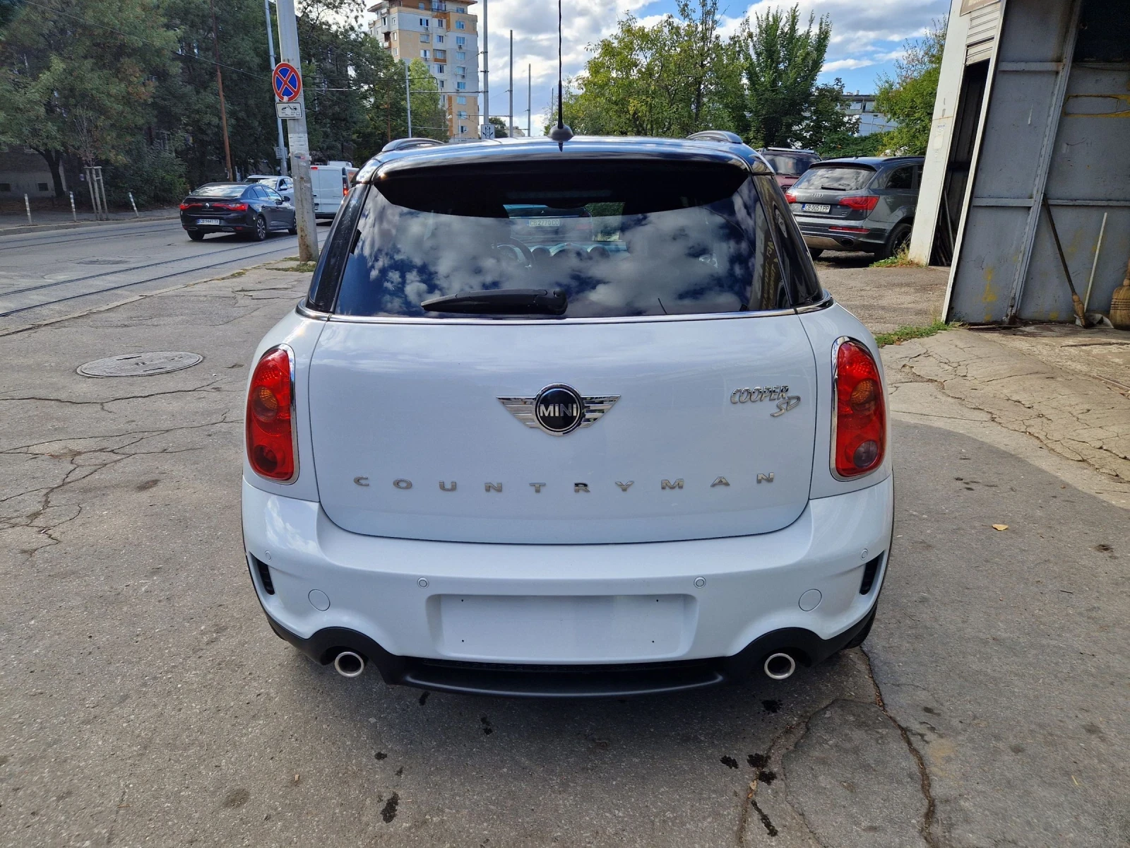 Mini Countryman 2.0SD, 143к.с, 4x4, автомат, Фейс, Евро 5B - изображение 6 | Auto.bg Mini Countryman 2.0SD, 143к.с, 4x4, автомат, Фейс, Евро 5B - изображение 6