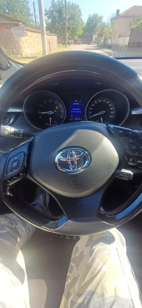 Toyota C-HR - 15500 € / 30315.36 лв. - 63717545 13 | Car24.bg Toyota C-HR - 15500 € / 30315.36 лв. - 63717545 13