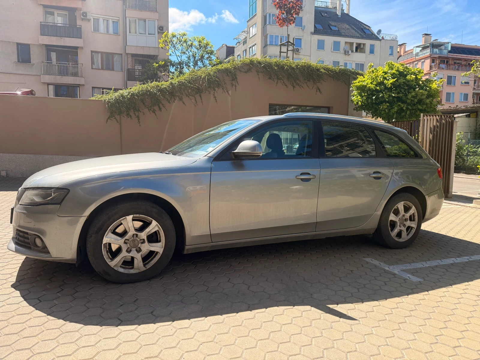 Audi A4 undefined | Auto.bg — изображение 1 Audi A4 undefined | Auto.bg — изображение 1