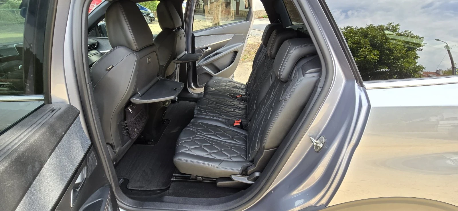 Peugeot 5008 2.0 HDI 180 8AT - изображение 8 | Auto.bg Peugeot 5008 2.0 HDI 180 8AT - изображение 8