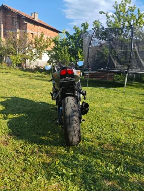 Suzuki Gsxr 750 2022г. Като нов | Auto.bg — изображение 7 Suzuki Gsxr 750 2022г. Като нов | Auto.bg — изображение 7