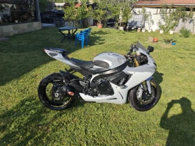 Suzuki Gsxr 750 2022г. Като нов | Auto.bg — изображение 5 Suzuki Gsxr 750 2022г. Като нов | Auto.bg — изображение 5