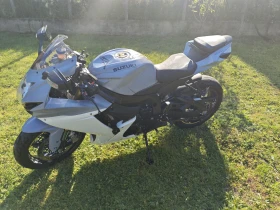 Suzuki Gsxr 750 2022г. Като нов | Auto.bg — изображение 3 Suzuki Gsxr 750 2022г. Като нов | Auto.bg — изображение 3