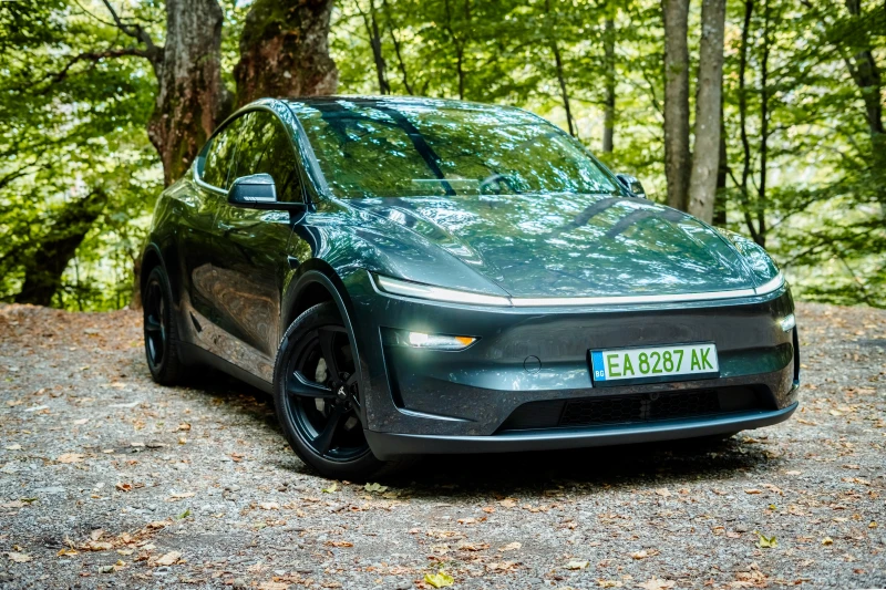 Tesla Model Y Premium Dual Motor - 45999 € - 17490078 1 | Car24.bg Tesla Model Y Premium Dual Motor - 45999 € - 17490078 1