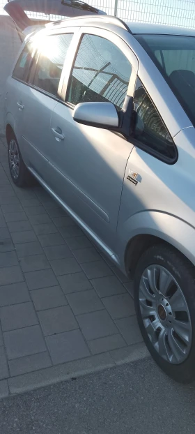 Снимка Opel Zafira