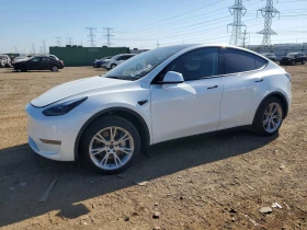Tesla Model Y LONG RANGE /AWD