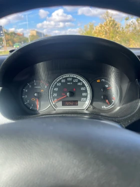 Suzuki Swift Продавам Suzuki Swift 1.3 бензин, 2006 г., използв | Auto.bg — изображение 16 Suzuki Swift Продавам Suzuki Swift 1.3 бензин, 2006 г., използв | Auto.bg — изображение 16