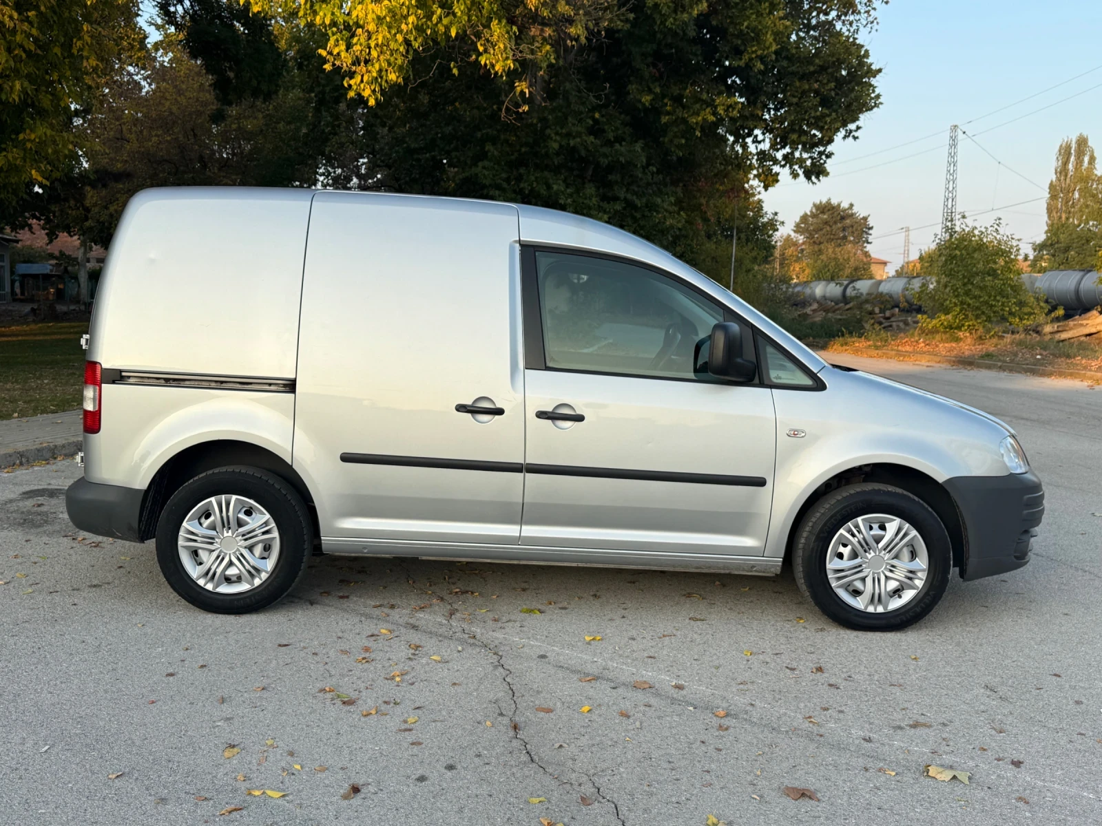 VW Caddy 1.9TDI - изображение 4 | Auto.bg VW Caddy 1.9TDI - изображение 4