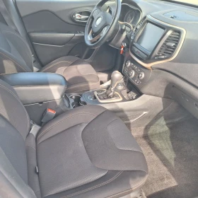 Jeep Cherokee 2.2 дизел | Auto.bg — изображение 14 Jeep Cherokee 2.2 дизел | Auto.bg — изображение 14