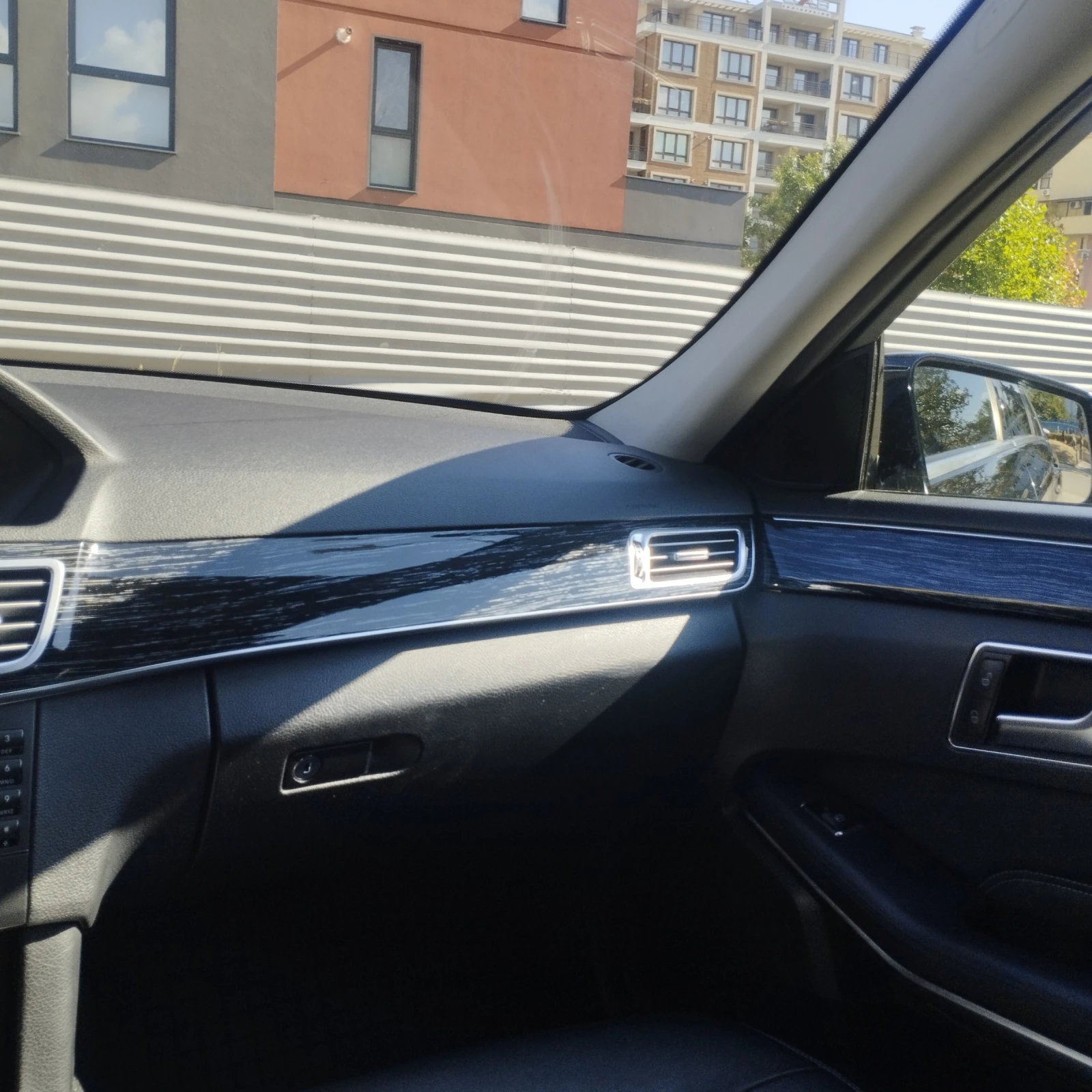 Mercedes-Benz E 200 Bluetec - изображение 10 | Auto.bg Mercedes-Benz E 200 Bluetec - изображение 10