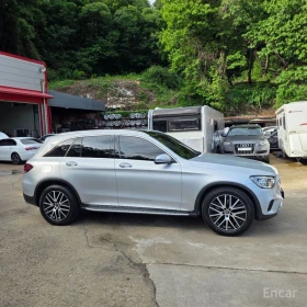Mercedes-Benz GLC 300 AMG* LINE* ДИГИТАЛНО* ТАБЛО* 360КАМЕРА* ДИСТРОНИК* | Auto.bg — изображение 4 Mercedes-Benz GLC 300 AMG* LINE* ДИГИТАЛНО* ТАБЛО* 360КАМЕРА* ДИСТРОНИК* | Auto.bg — изображение 4
